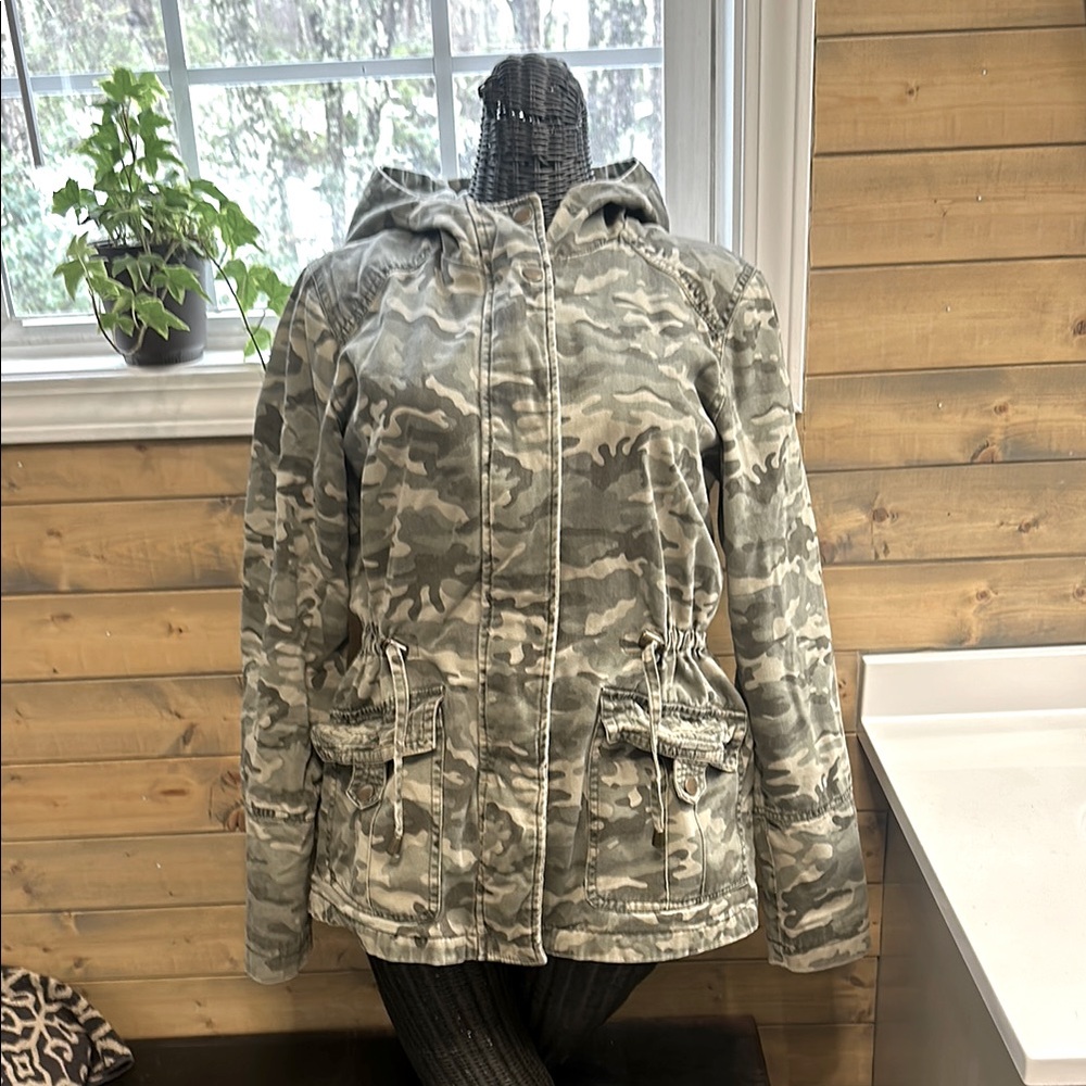 Faded Glory vintage camouflage jacket